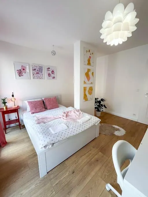 Apt Princess Gabriela With Grand Winter Terrace Prag Lägenhet
